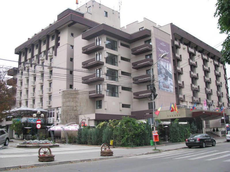 Hotel Rapsodia City Center Botosani Exterior photo